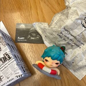 Hirono little mischief float